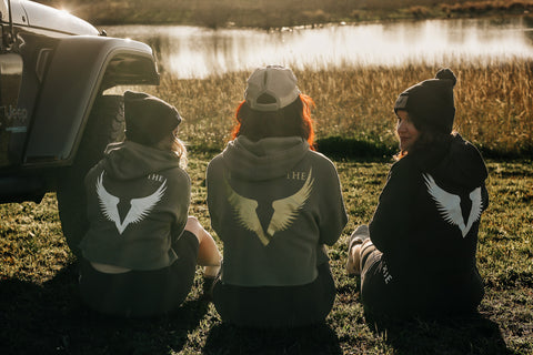 Valkyrie Power Of The V Crop hoodie